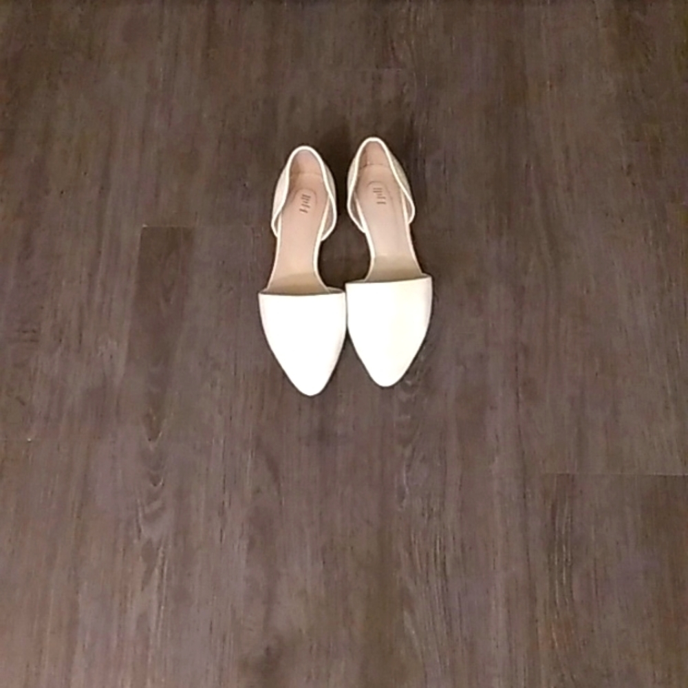 cream colored shoes